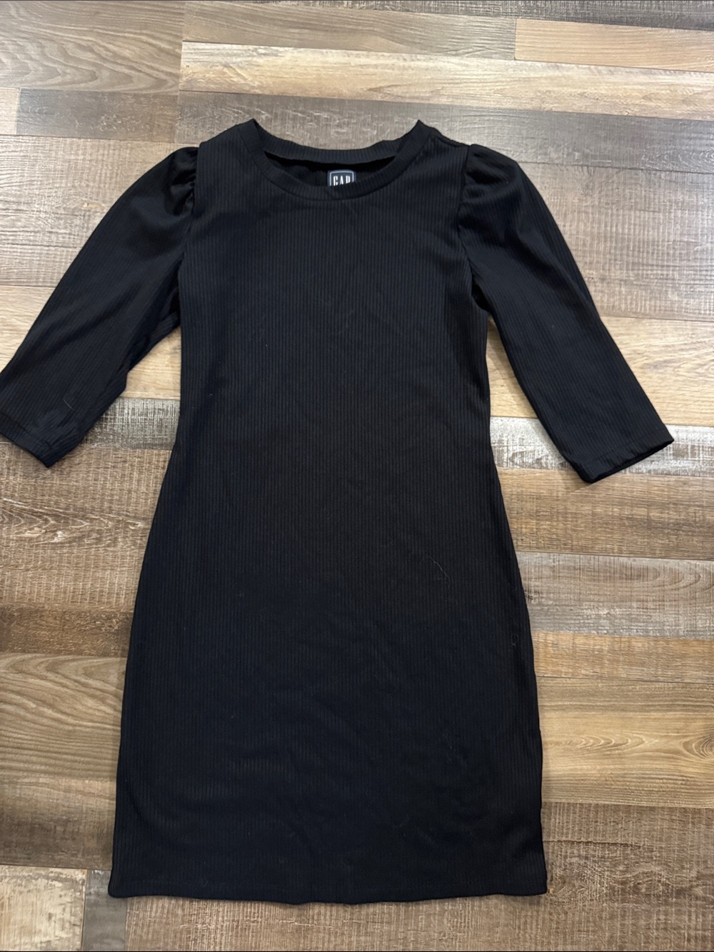 GAP Black Ribbed Midi Dress with Subtle Puff Sleeves